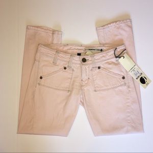 NWT Vintage Levi’s Engineered Jeans 1999 Size 28